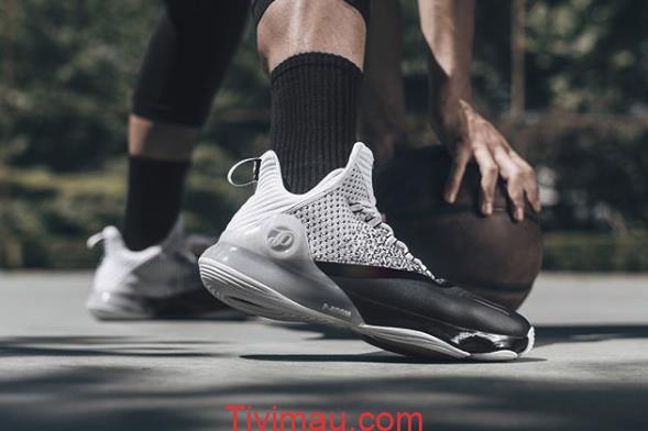 PEAK Sport - Từ bóng rổ đến đam mê cho giày chạy bộ